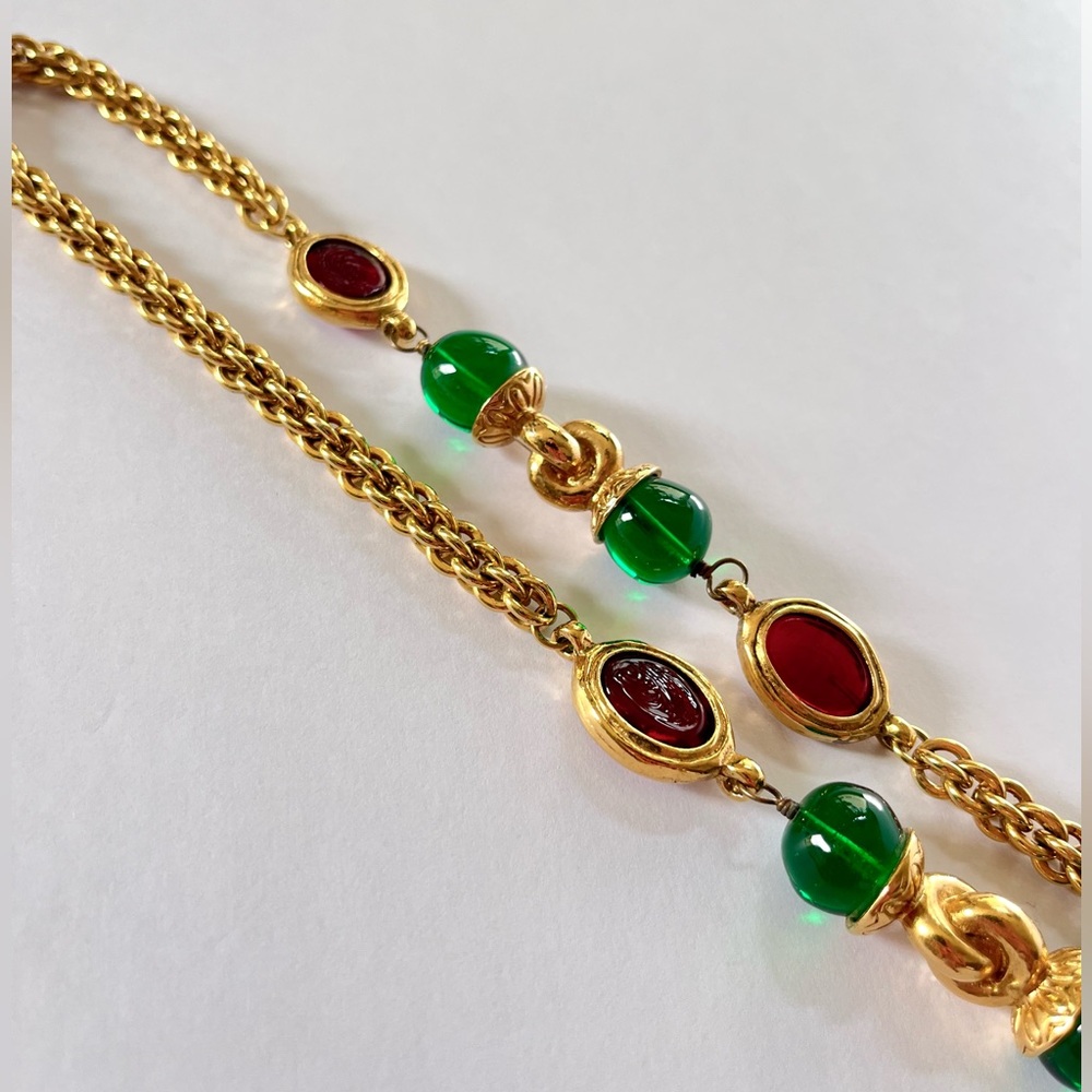 Chanel Gripoix Vintage red green glass 24k gold necklace. Rare! Authentic, EUC. - Picture 7 of 11